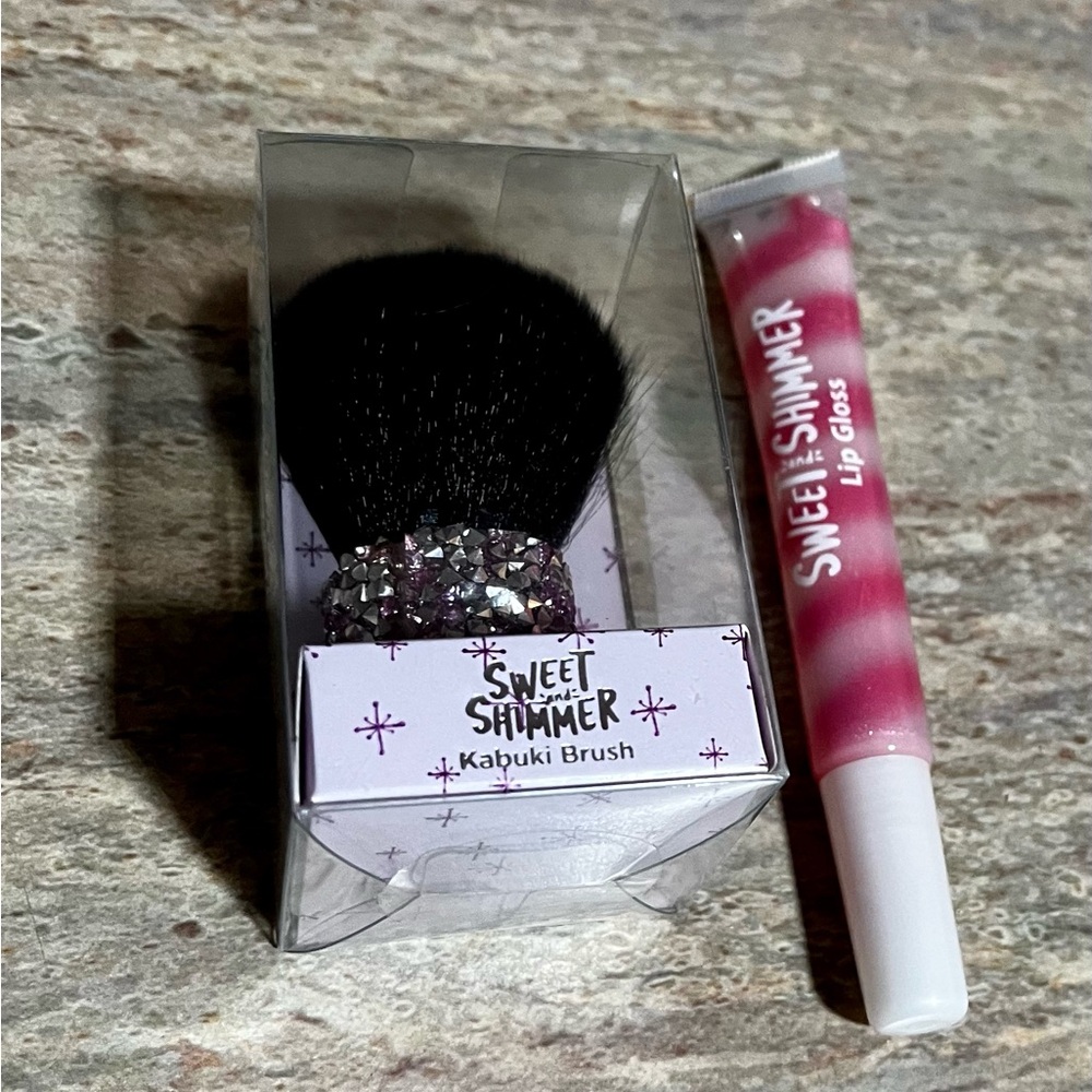 Sweet and Shimmer Kabuki Brush and Lip Gloss Set - Purple and Pink